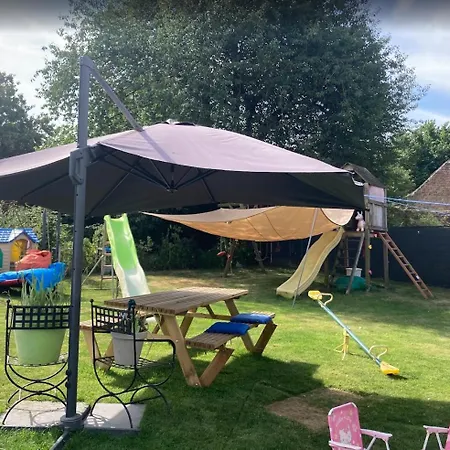 Homestay Jolie Vue A 20 Min D'edenya Et De Pairi Daiza *